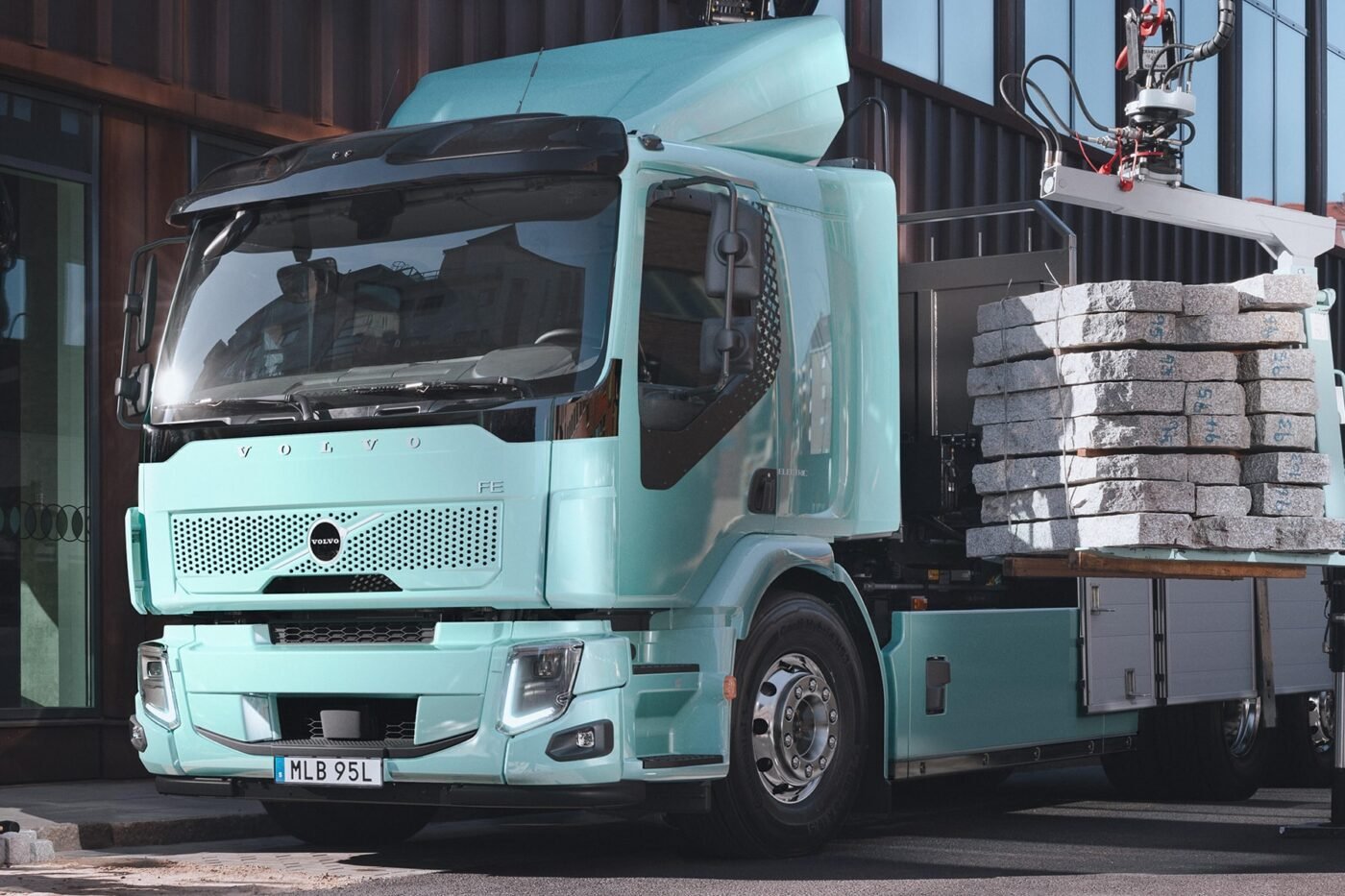 Lastwagen Volvo Isoli