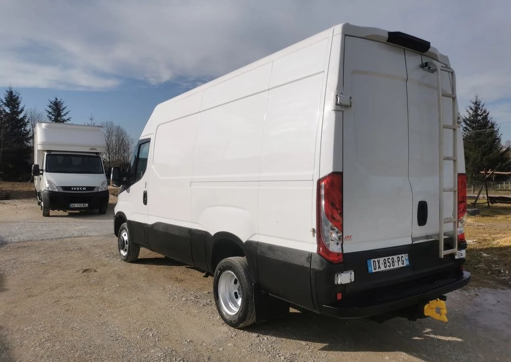 Lastwagen Iveco 35C 35C13