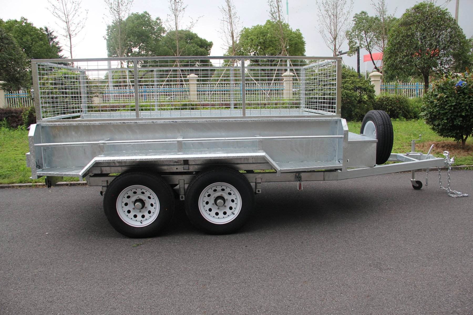 Car trailers up to 3.5 t Vihe VIHE 2100-4250-2AKS-3500-TANDEM
