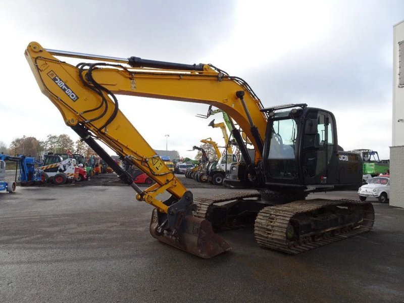 JCB JS190LC