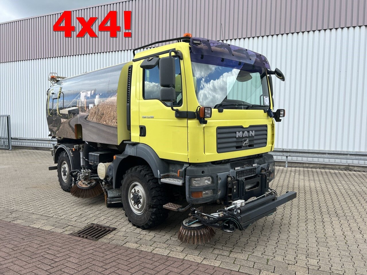 Truck MAN TGM 13.280 4X4 BL