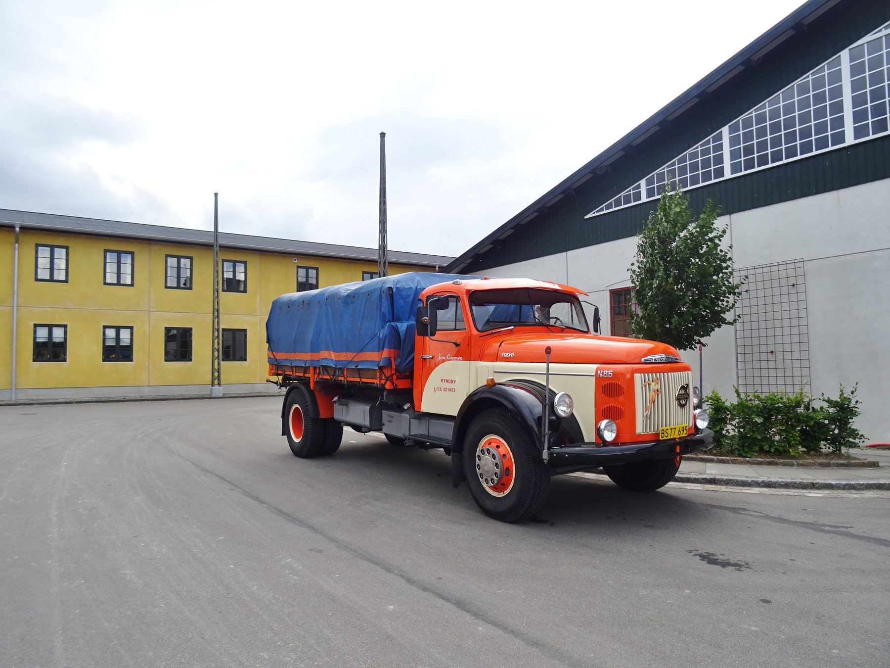 Truck Volvo N 86-48
