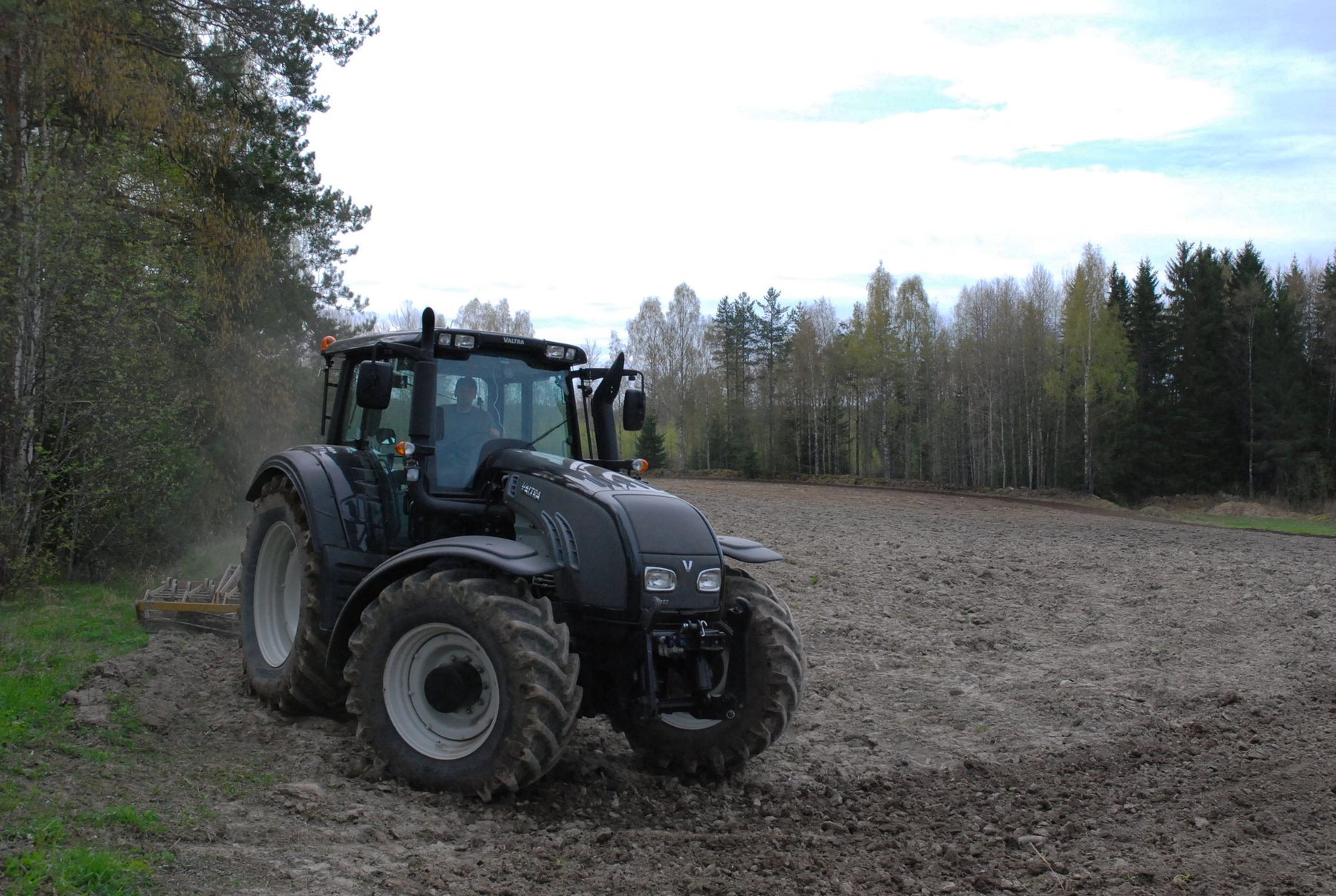 Valtra T183