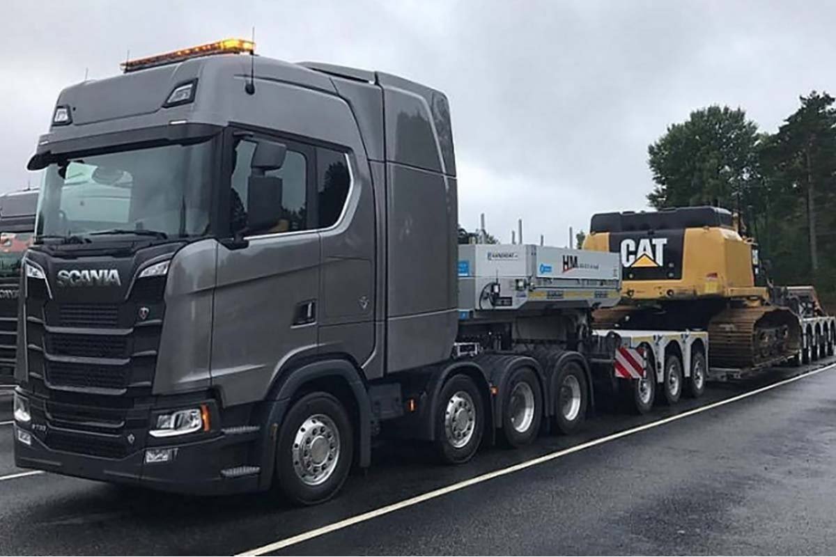 Lastwagen Scania S730