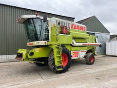 CLAAS DOMINATOR MEGA 208