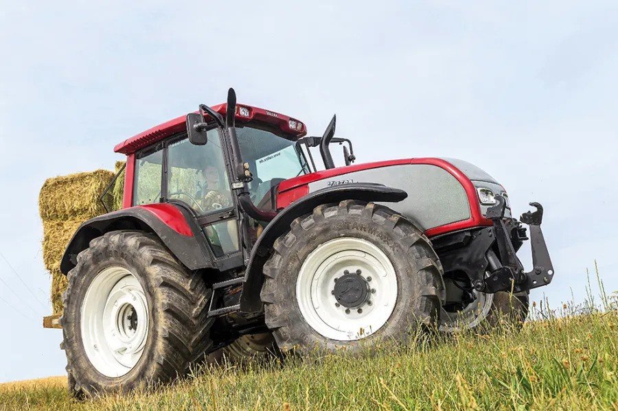 Tractor Valtra T 160