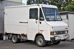 Toyota Umpikorinen (BB) 2ov 2490cm3