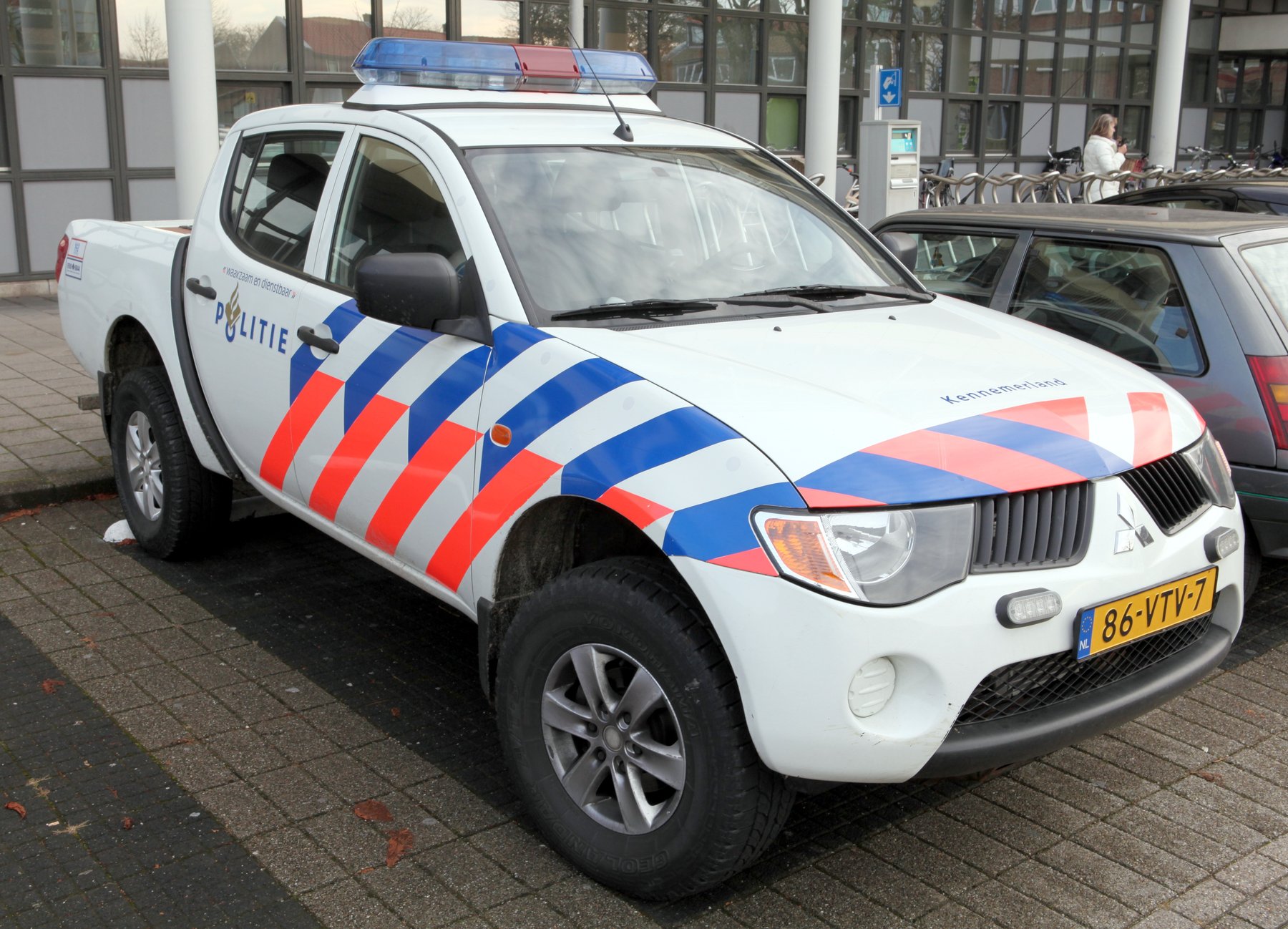 Van Mitsubishi L 200