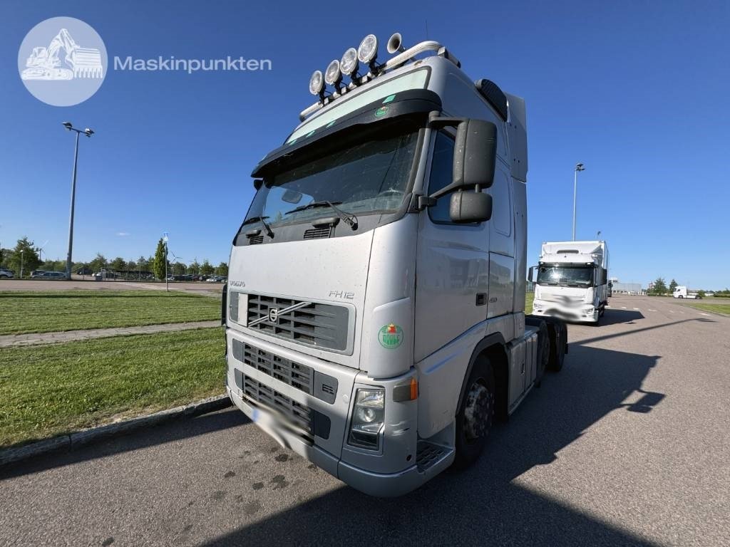 Truck Volvo FH12 420R