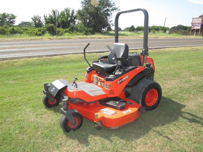 Ride-on mowers Kubota ZD331