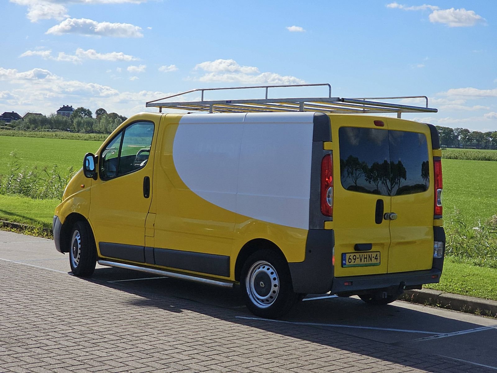 Van Renault TRAFIC T27 L1/H1 2.0 DCI Q 84KW E4