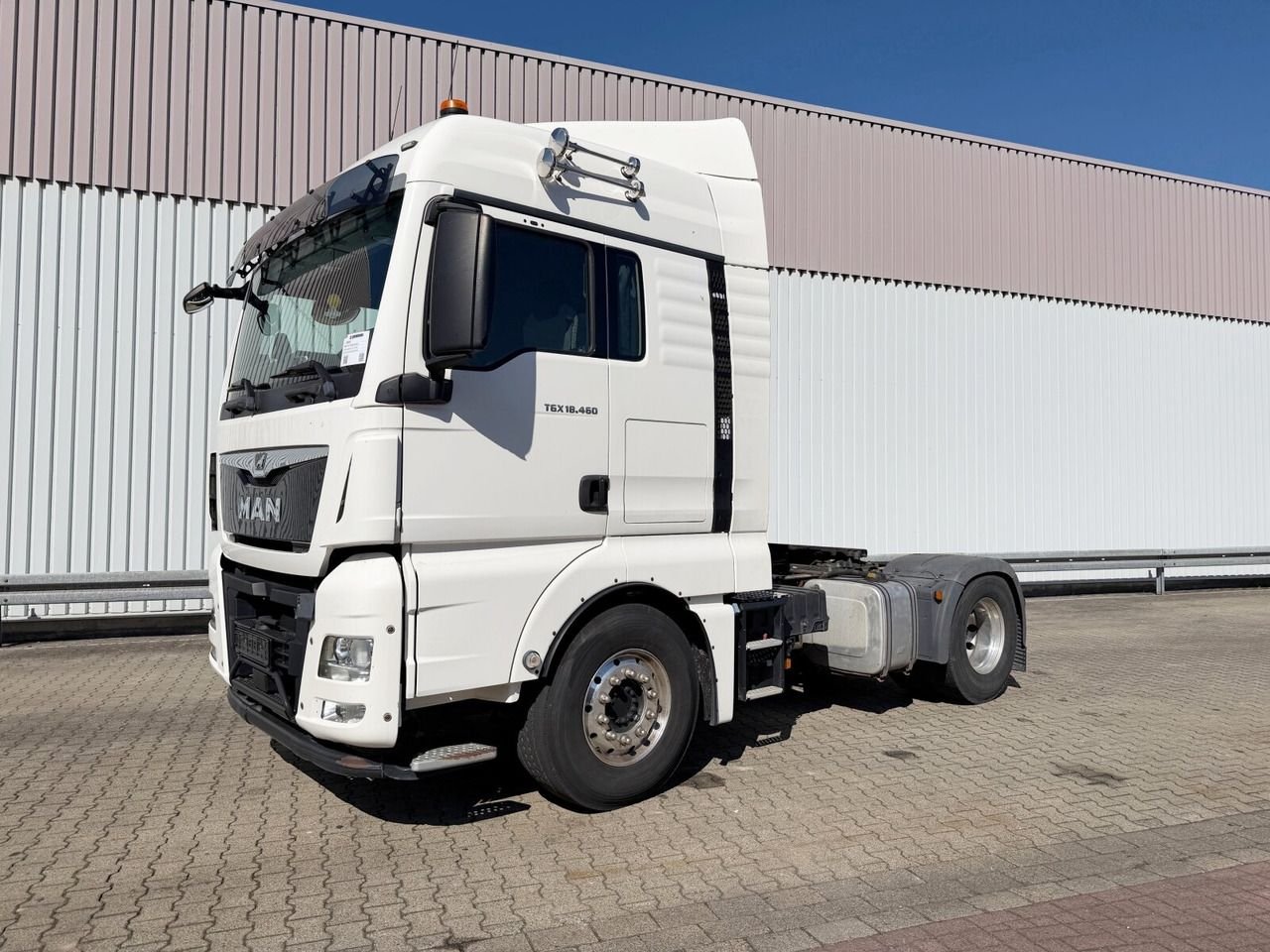 Truck MAN TGX 28.480 6X2-2 BLS