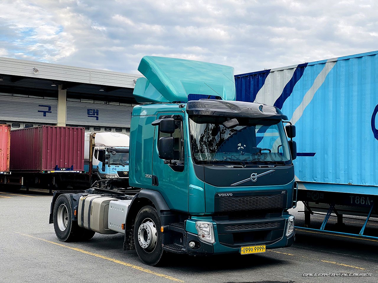Truck Volvo CARRUS B12M 4X2