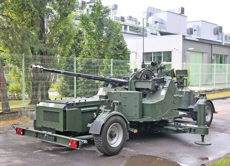 Anhänger Atec PLG35