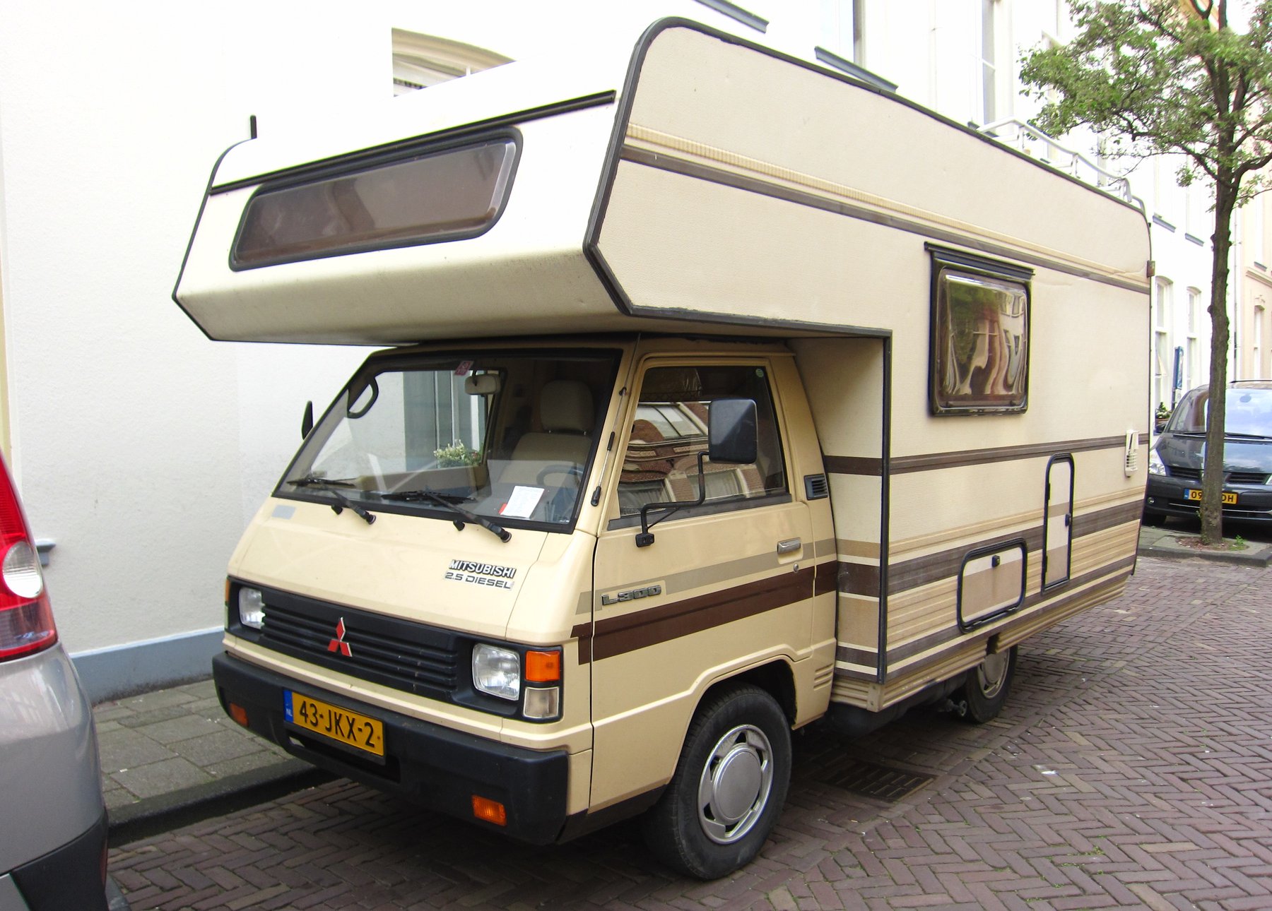 Van Mitsubishi L030P/EURA