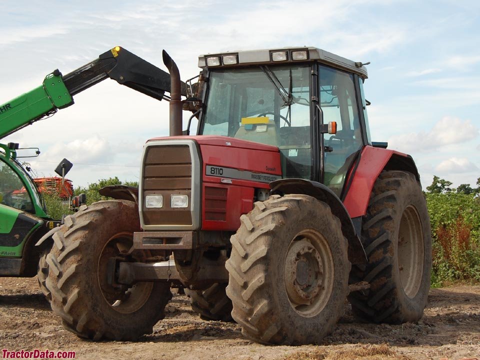 Tractor AGCO Massey Ferguson MF 8110 A