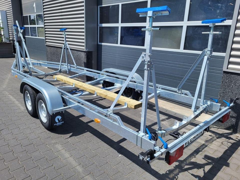 SMP BOAT TRAILER