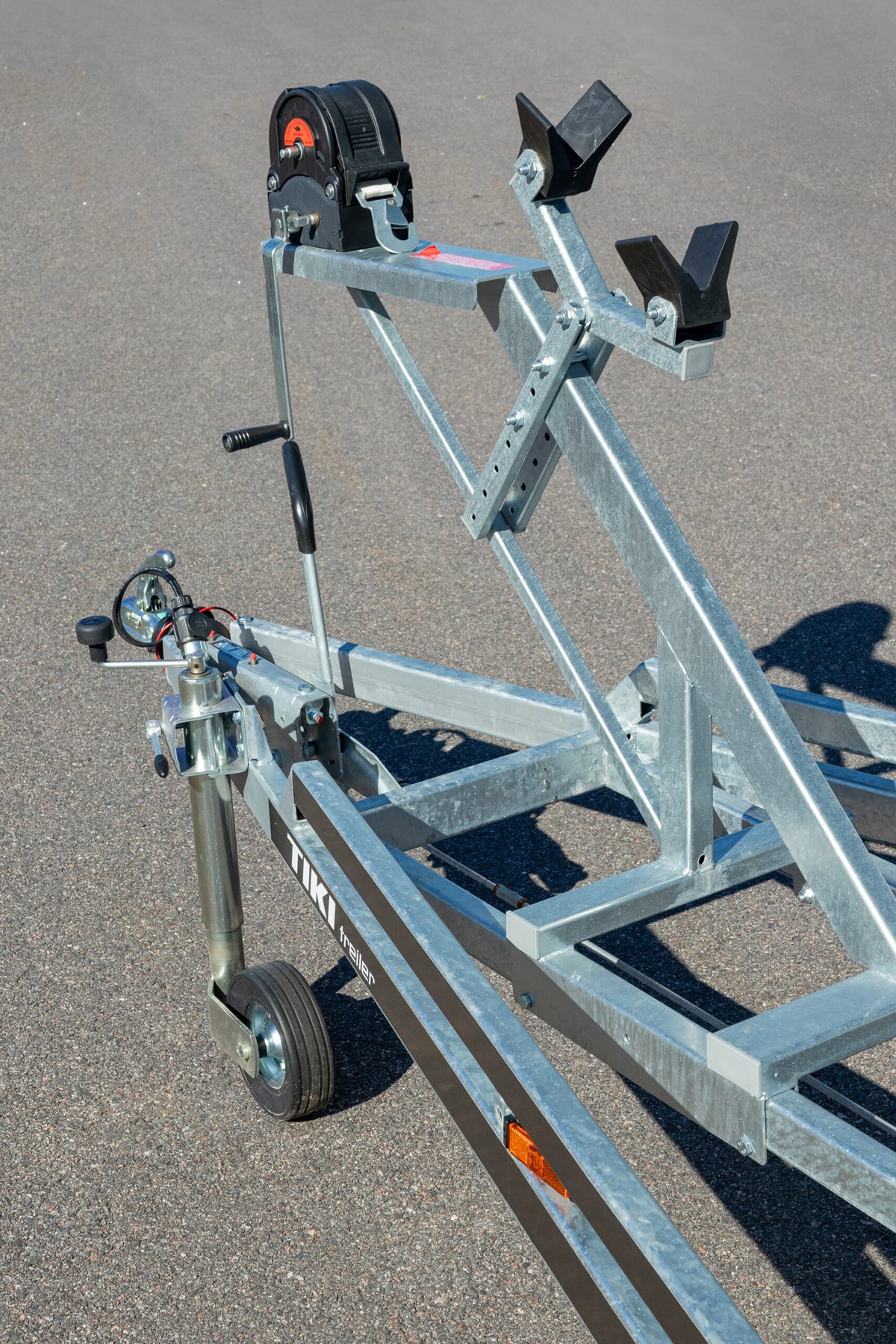 Car trailers up to 3.5 t Tiki Treiler BT-2000DBP