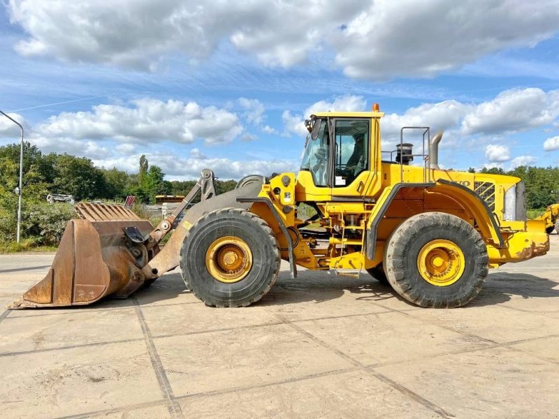 Volvo L220F