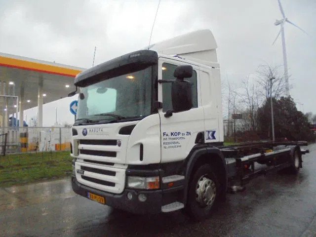 Truck Scania P 230 B 4X2