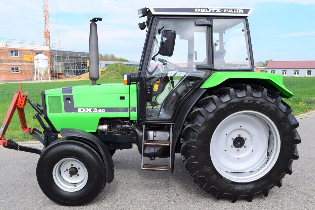 Tractor Deutz-Fahr DX 3.60