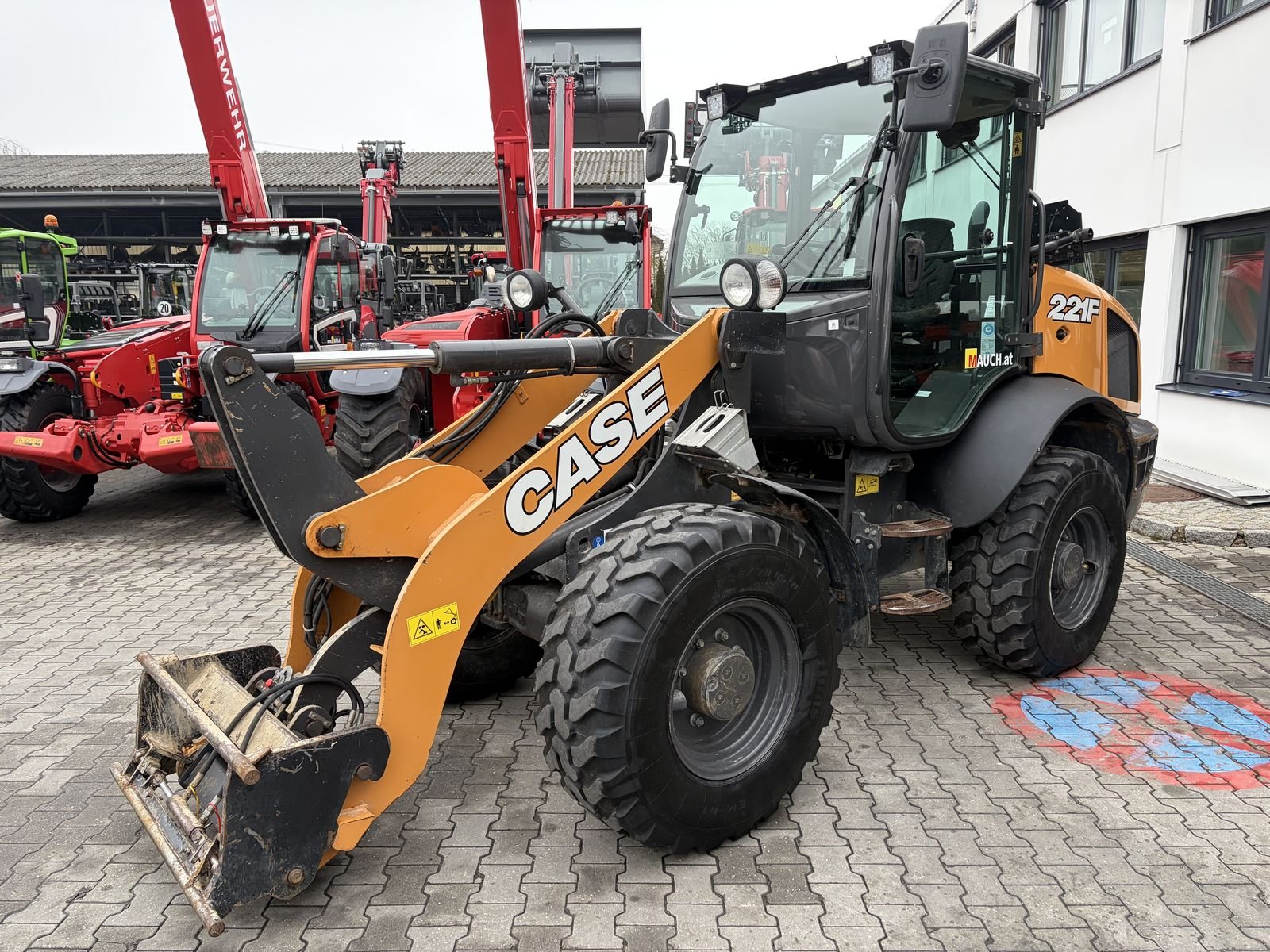 Case 75XT