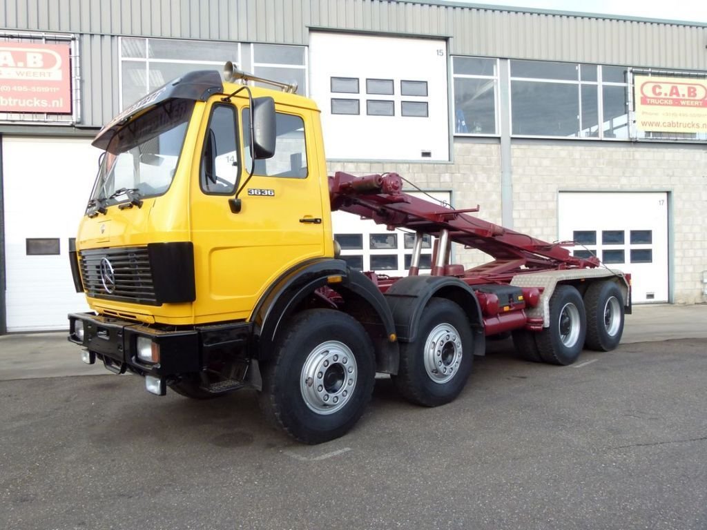 Truck Mercedes Benz 3336 / 8X4