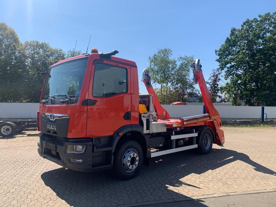 Truck MAN TGM 15.320 4X2 BL