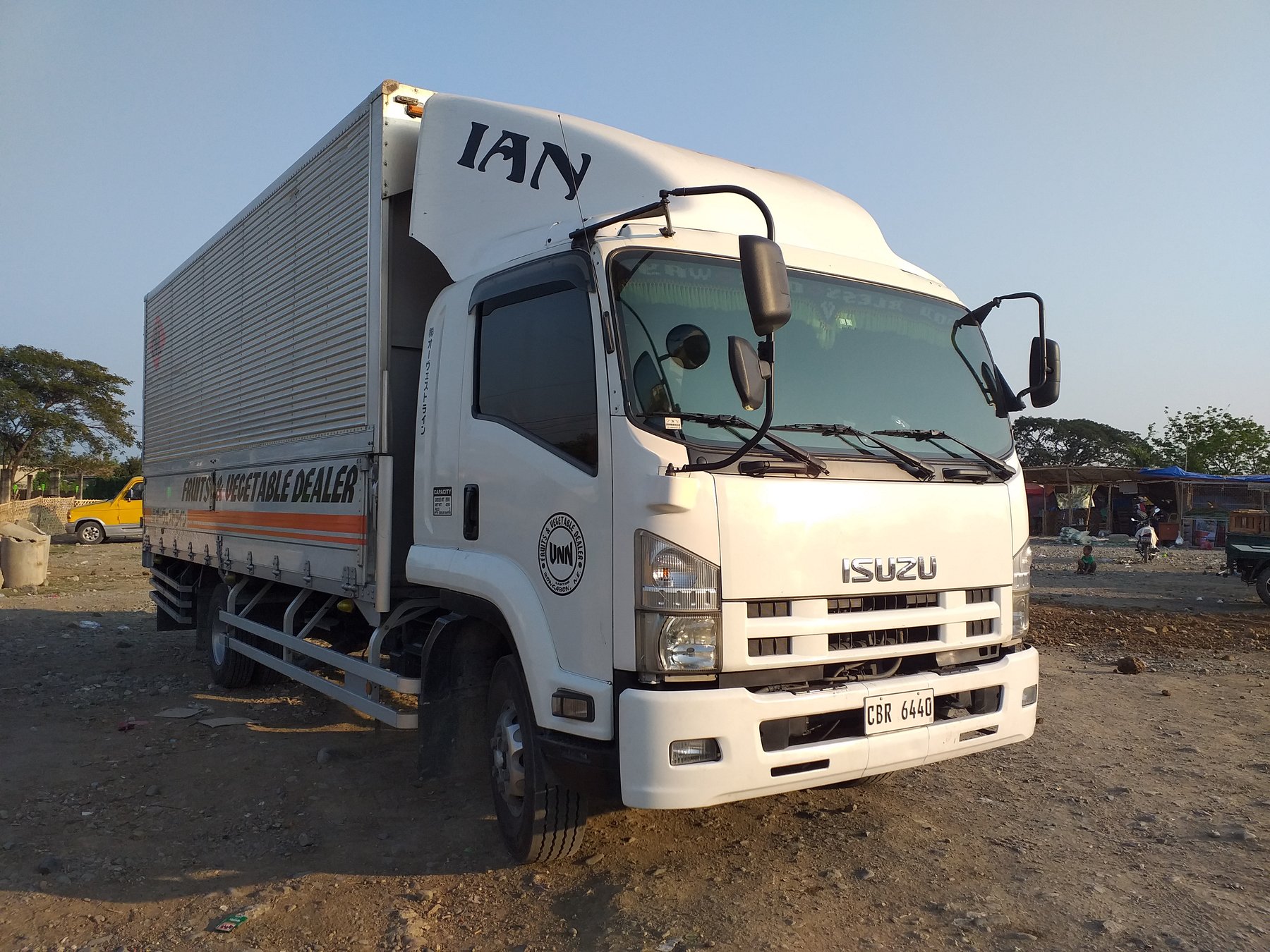 Truck Isuzu FRR