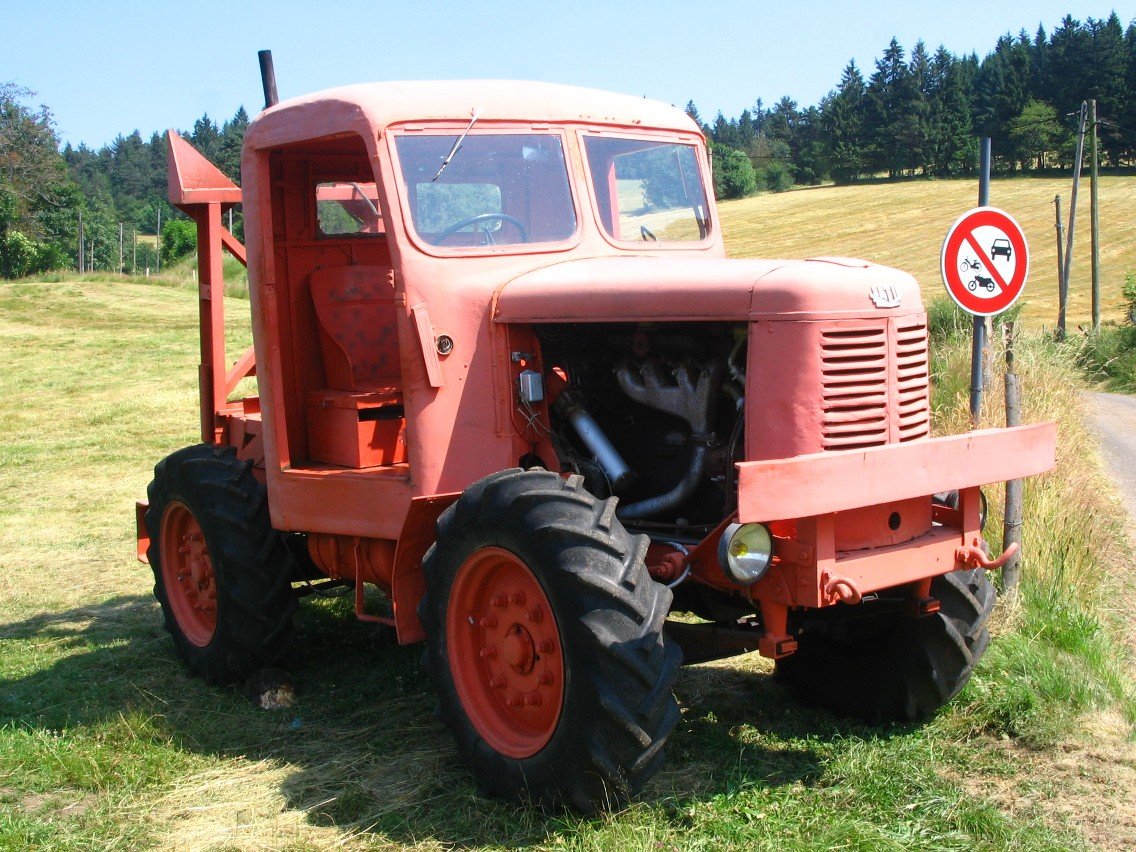 Renault LATIL