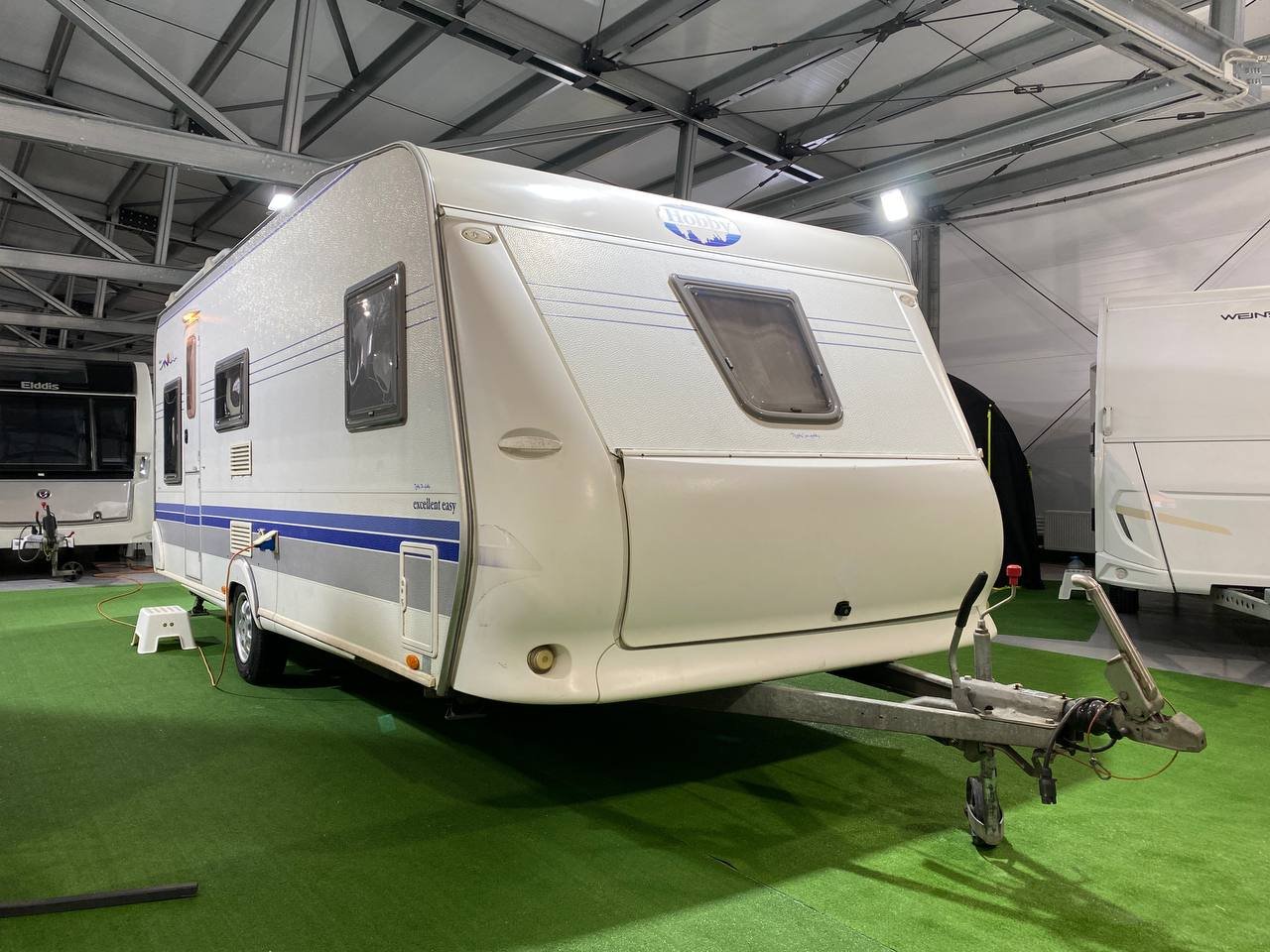 Car trailers up to 3.5 t HOBBY 560 KMFE EXELLENT EASY
