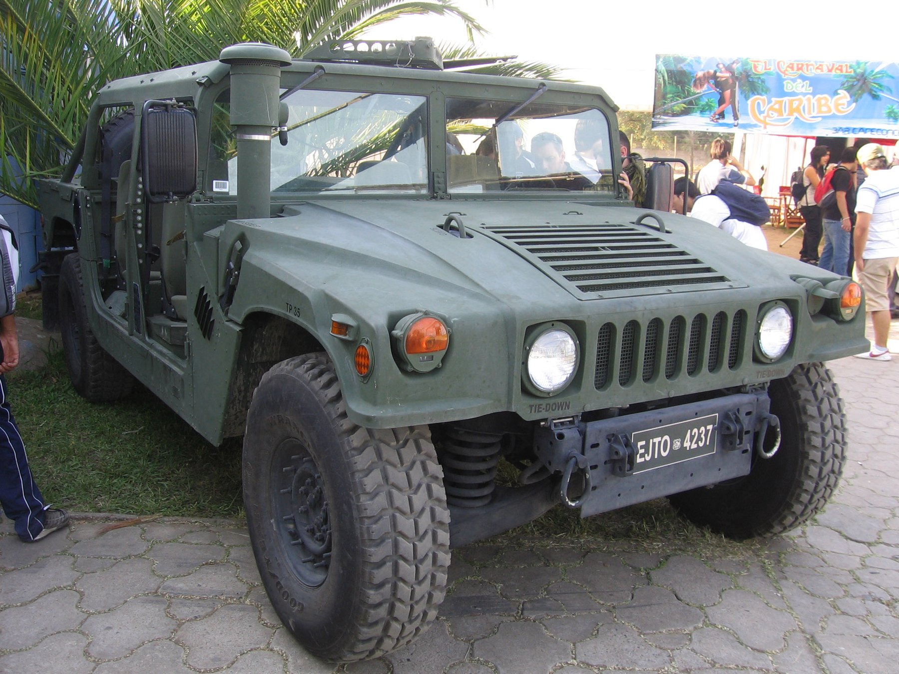Van Am General HMMWV M998 A0