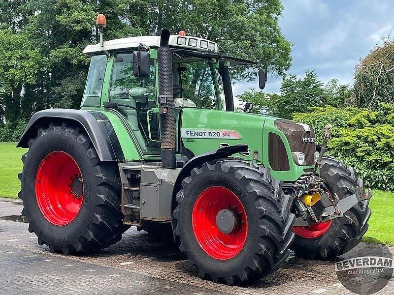 Tractor Fendt FAVORIT 822