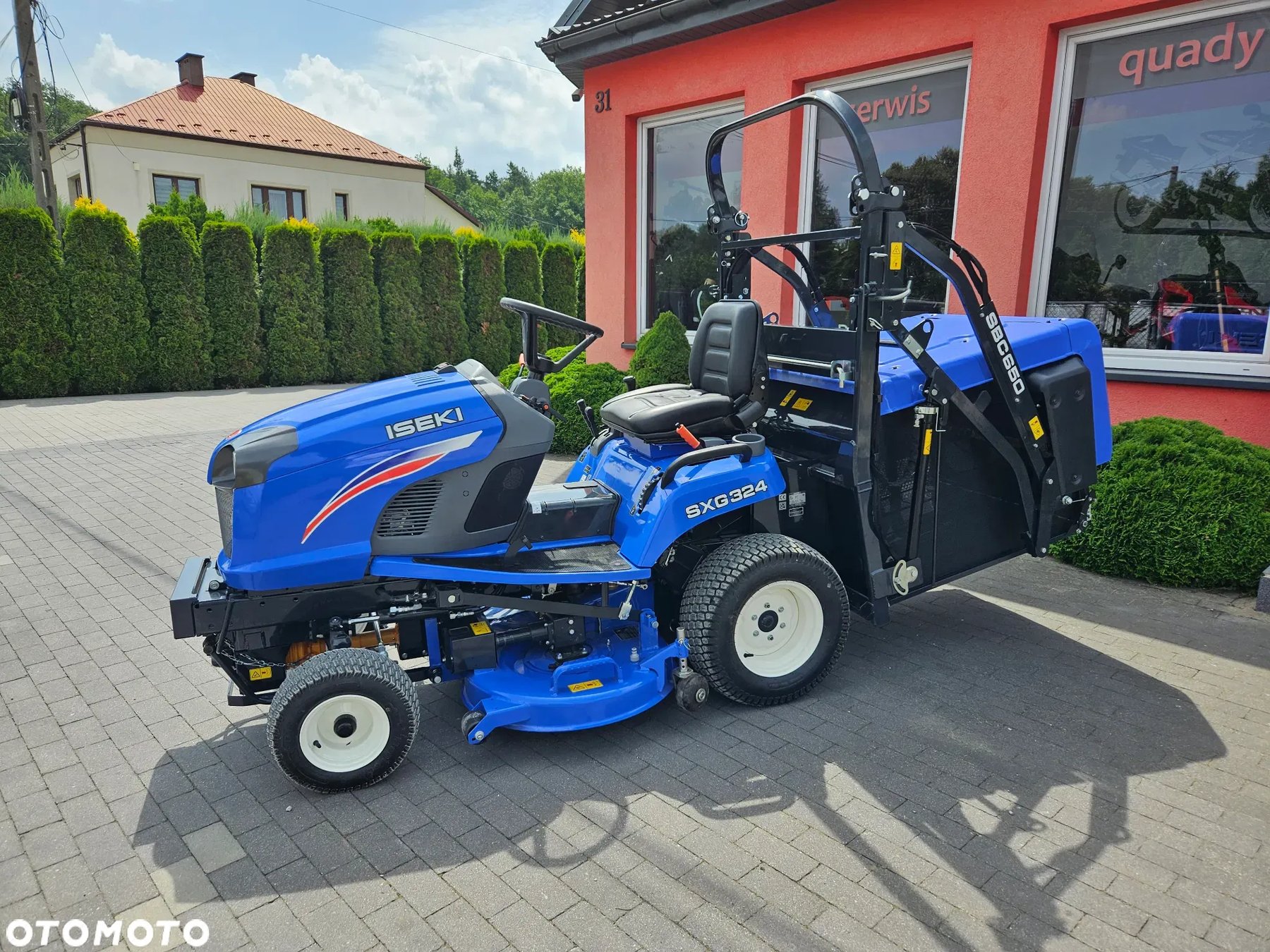 Municipal equipment Iseki SXG324