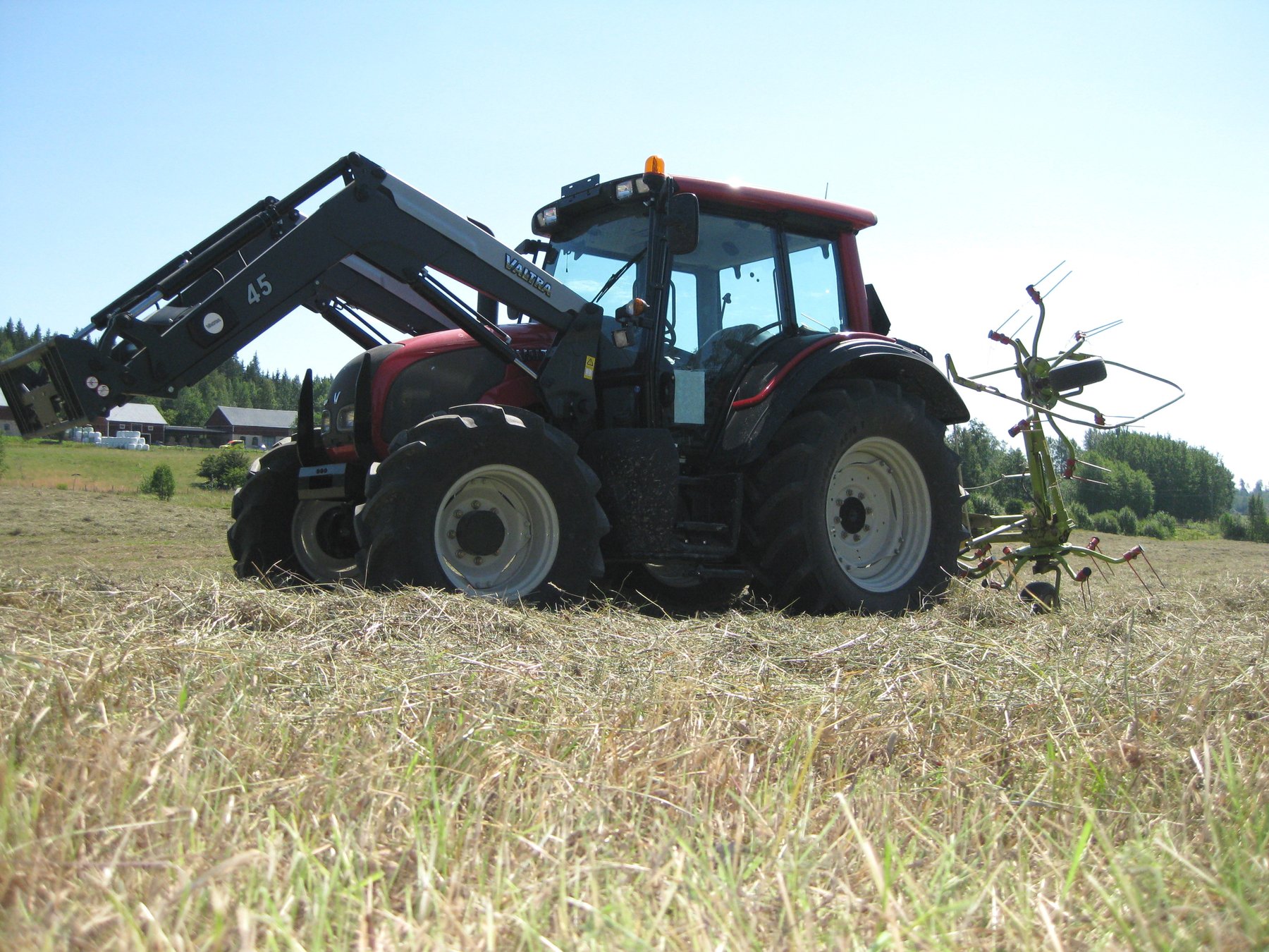 Tractor Valtra N92