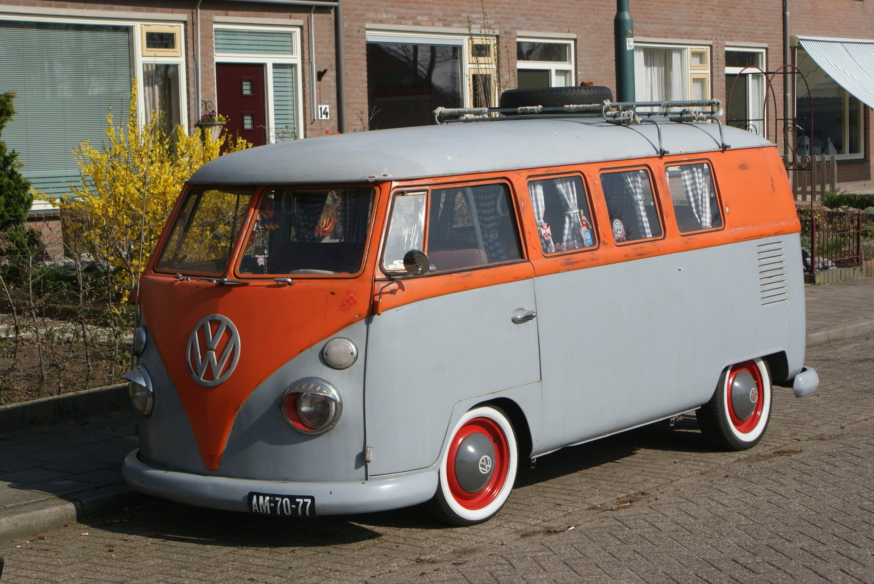 Van Volkswagen 26 AM 70