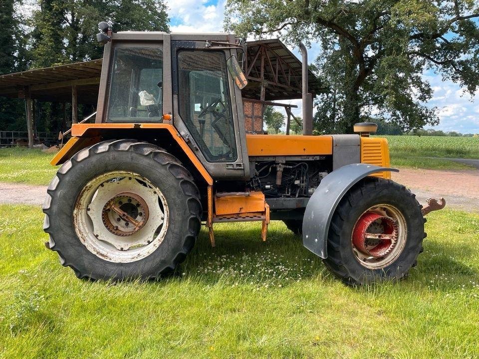 Tractor Allis Gleaner Corporation RT-110 A