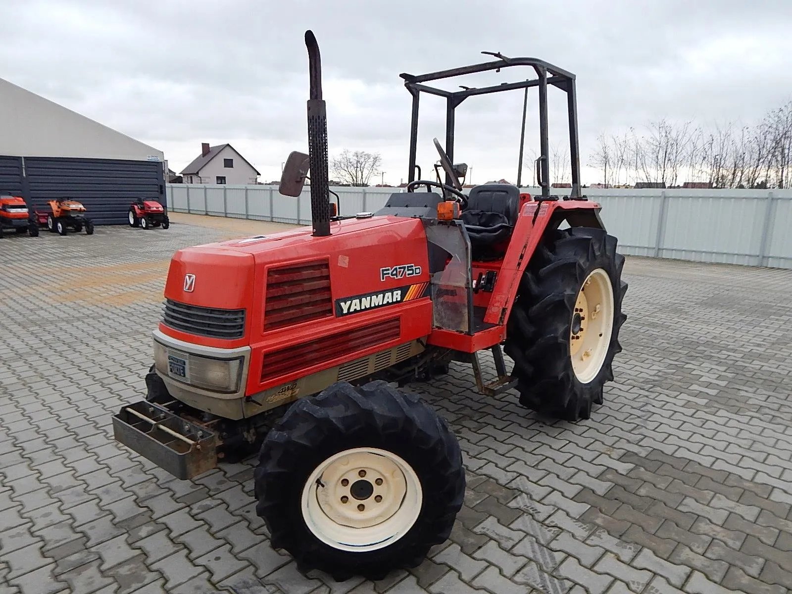 Tractor Yanmar F475D