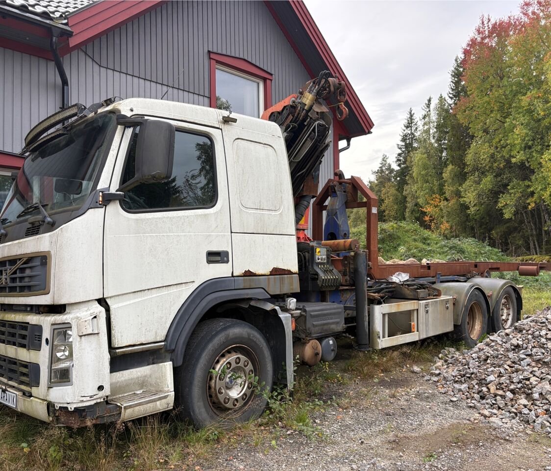 Lastwagen Volvo FM9-6X2/600+137