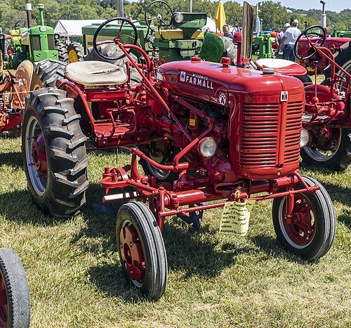 Tractor McCormick A/AV