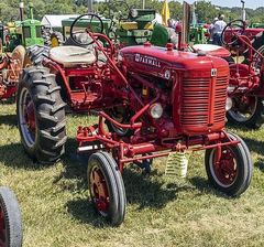 McCormick FARMALL-SUPER-BAUREIHE
