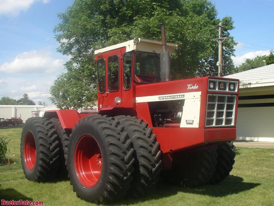 Traktor International Harvester 4366