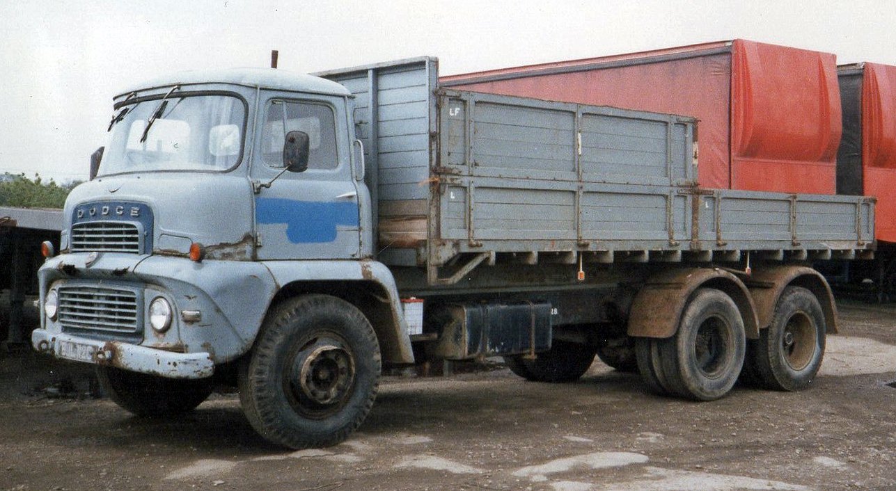 Dodge MB 300