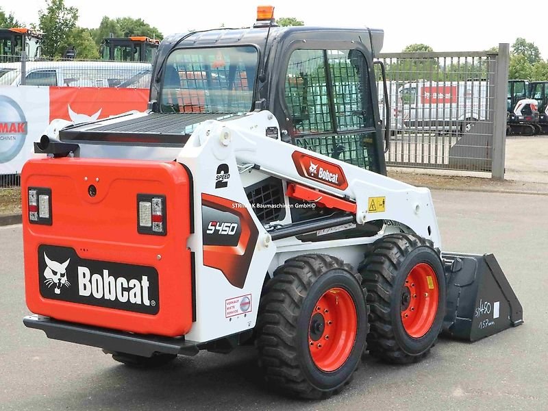 Bobcat E35 33 HP