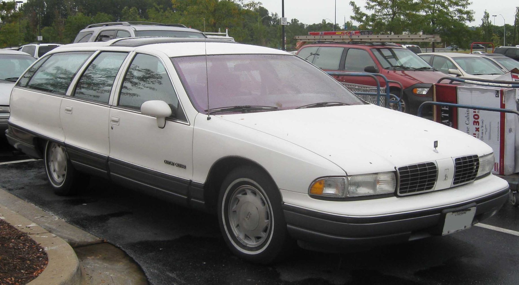Van Oldsmobile CUSTOM CRUISER STW-AP35Y-E