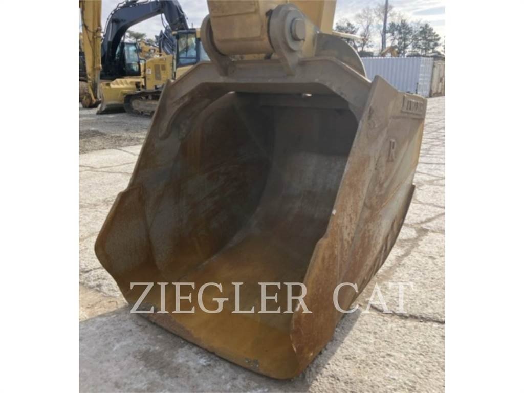 Excavator Link-Belt 240LX Long Front