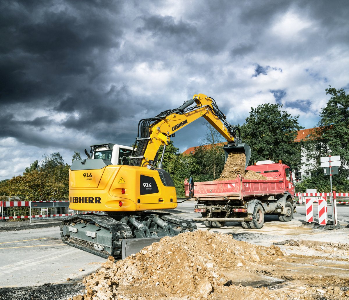 Excavator Liebherr R914B