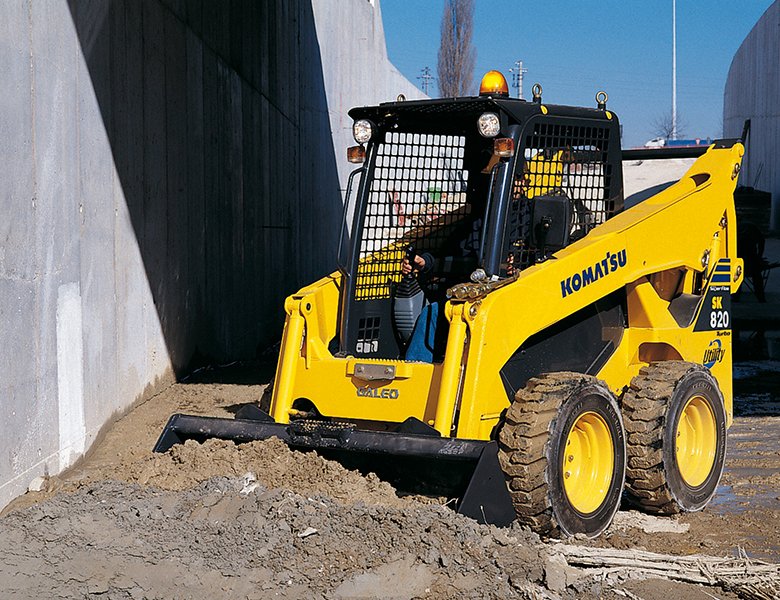 Skid steer loaders Komatsu SK820-5