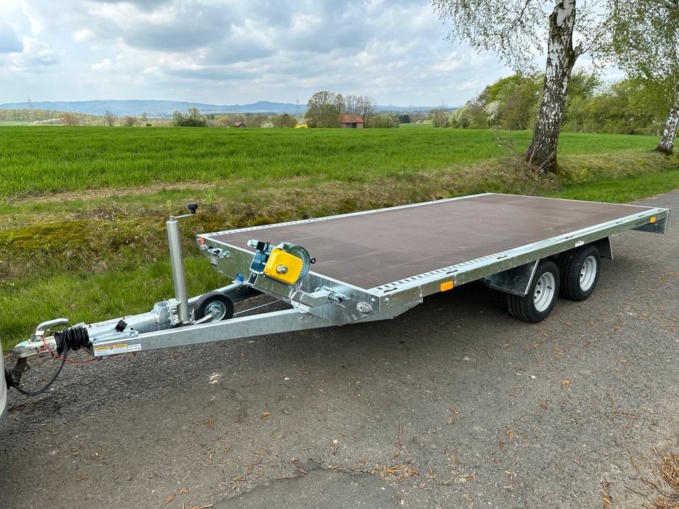 Humbaur UNIVERSAL 3000