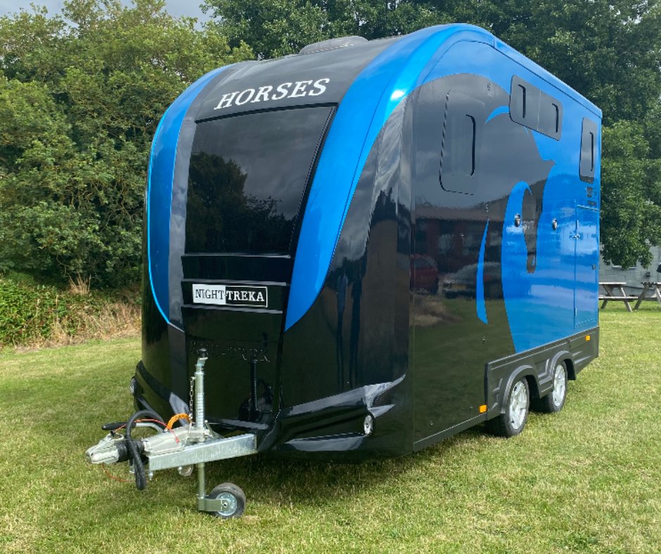 Equi Trek Show Treka M